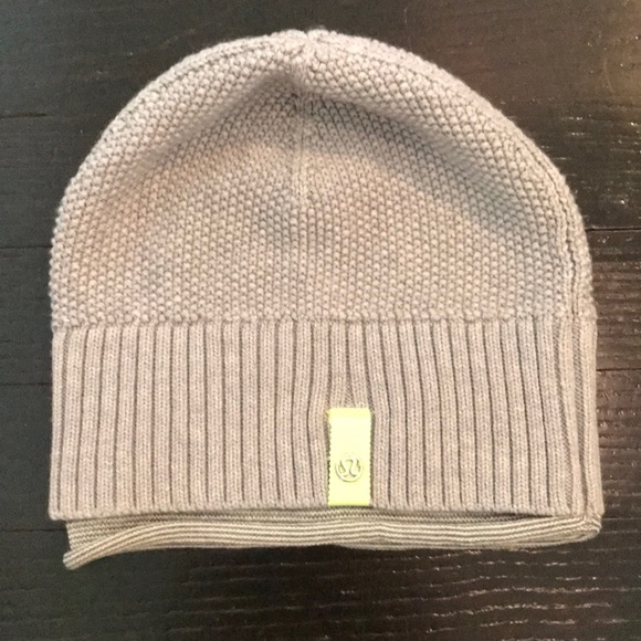 lululemon athletica Accessories - Lululemon cozy knit beanie